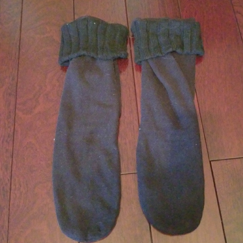 Rain boot slips